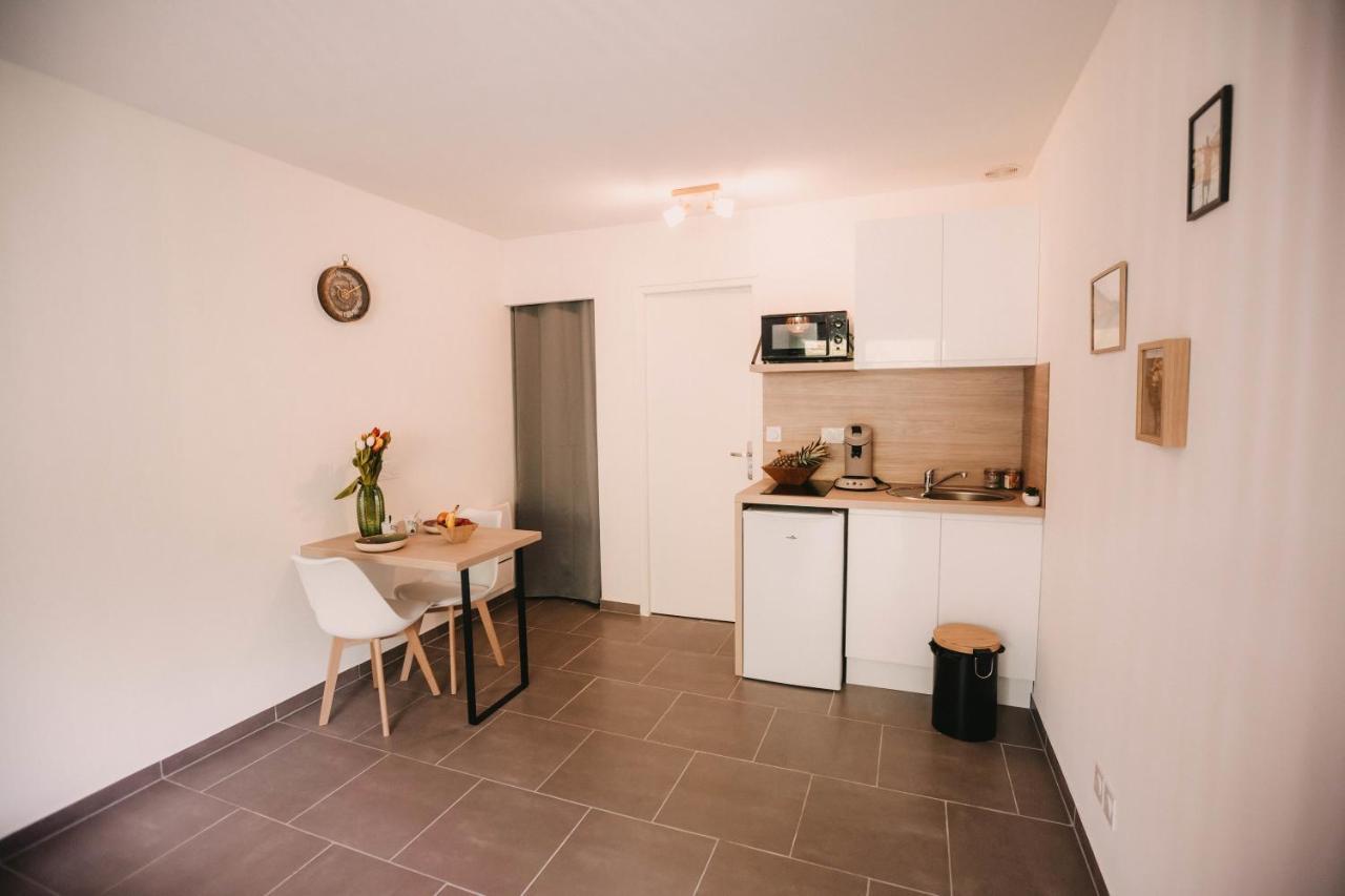 Franc-Bisontin - Unique ! 4 Logements Disponibles Besancon Exterior photo